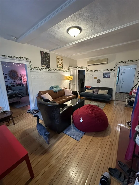 2 bed, 1 bath apartment for rent at 6 Bellvista Unit 2, Brighton — photo 1 of 11