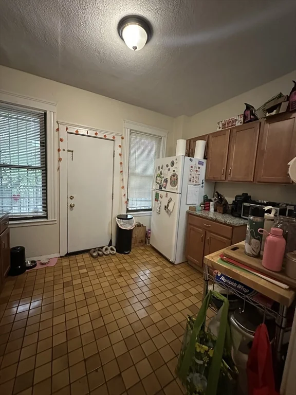 2 bed, 1 bath apartment for rent at 6 Bellvista Unit 2, Brighton — photo 5 of 11
