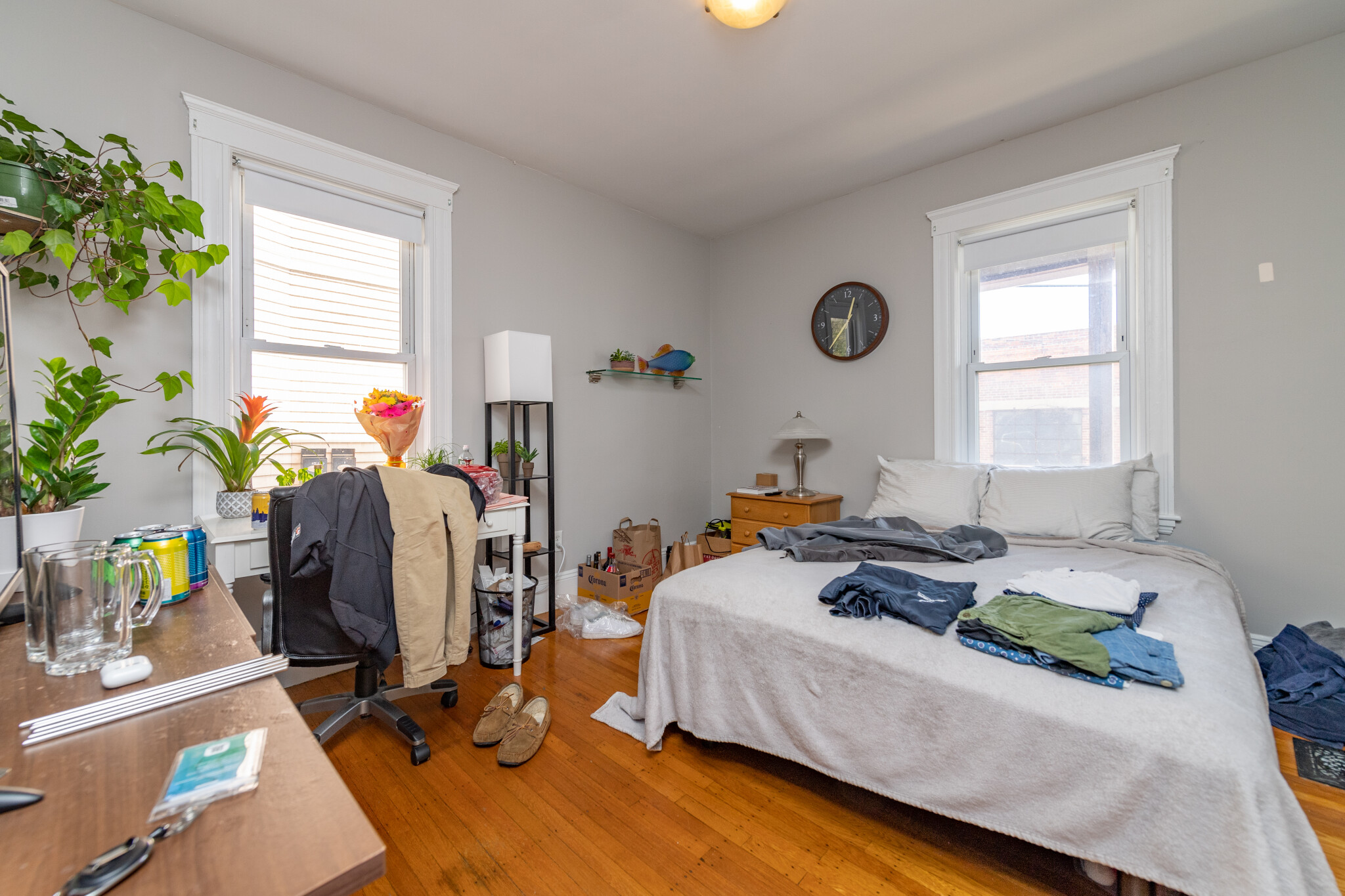 6 bed, 2 bath apartment for rent at 6 Belmont St Unit 6, Spring Hill — photo 5 of 12