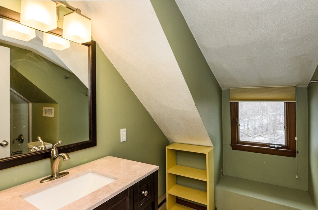 4 bed, 2 bath apartment for rent at 6 Blake Rd Unit 2, Brookline Hills — photo 15 of 15