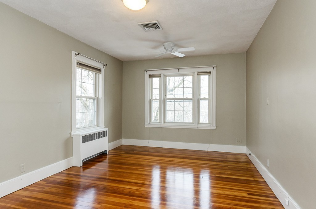 4 bed, 2 bath apartment for rent at 6 Blake Rd Unit 2, Brookline Hills — photo 10 of 15