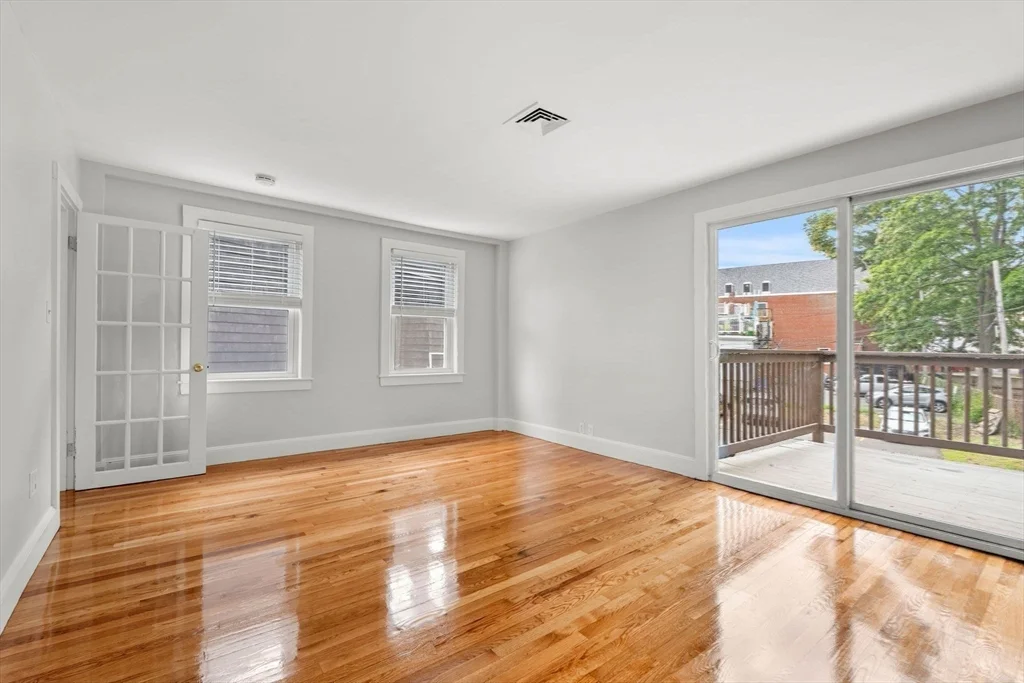 1 bed, 1 bath apartment for rent at 6 Blaney St Unit 2, Swampscott — photo 19 of 28