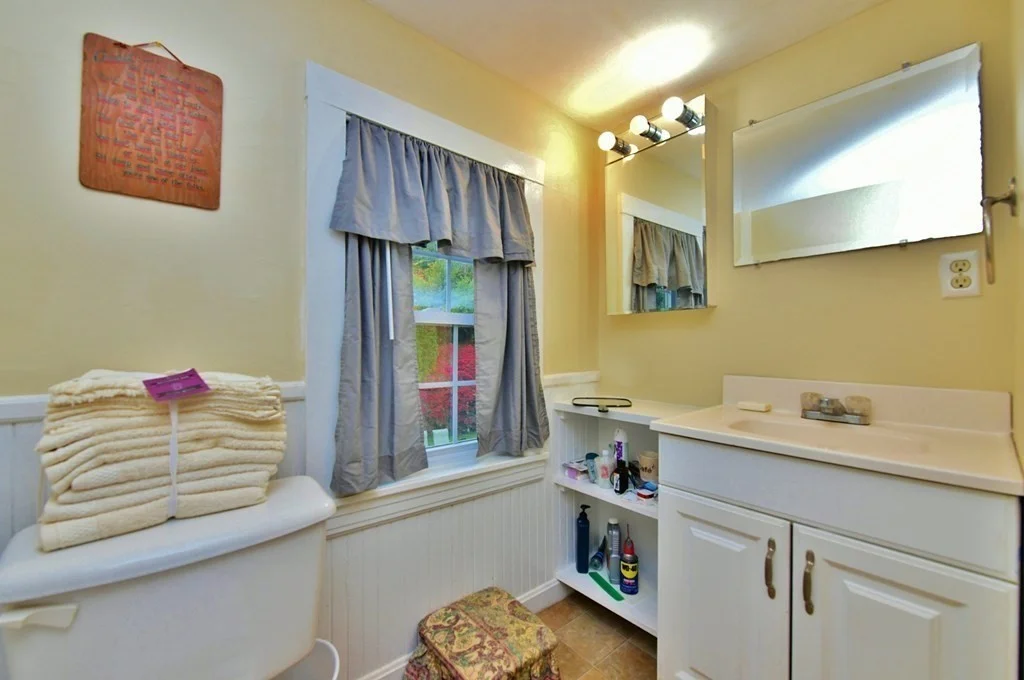 2 bed, 1 bath apartment for rent at 6 Bournedale Rd Unit 6B 2nd FL, Bournedale — photo 23 of 38