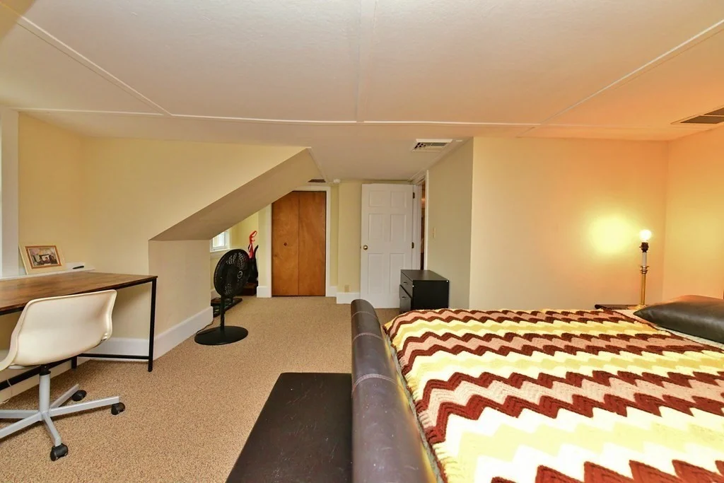 2 bed, 1 bath apartment for rent at 6 Bournedale Rd Unit 6B 2nd FL, Bournedale — photo 15 of 38