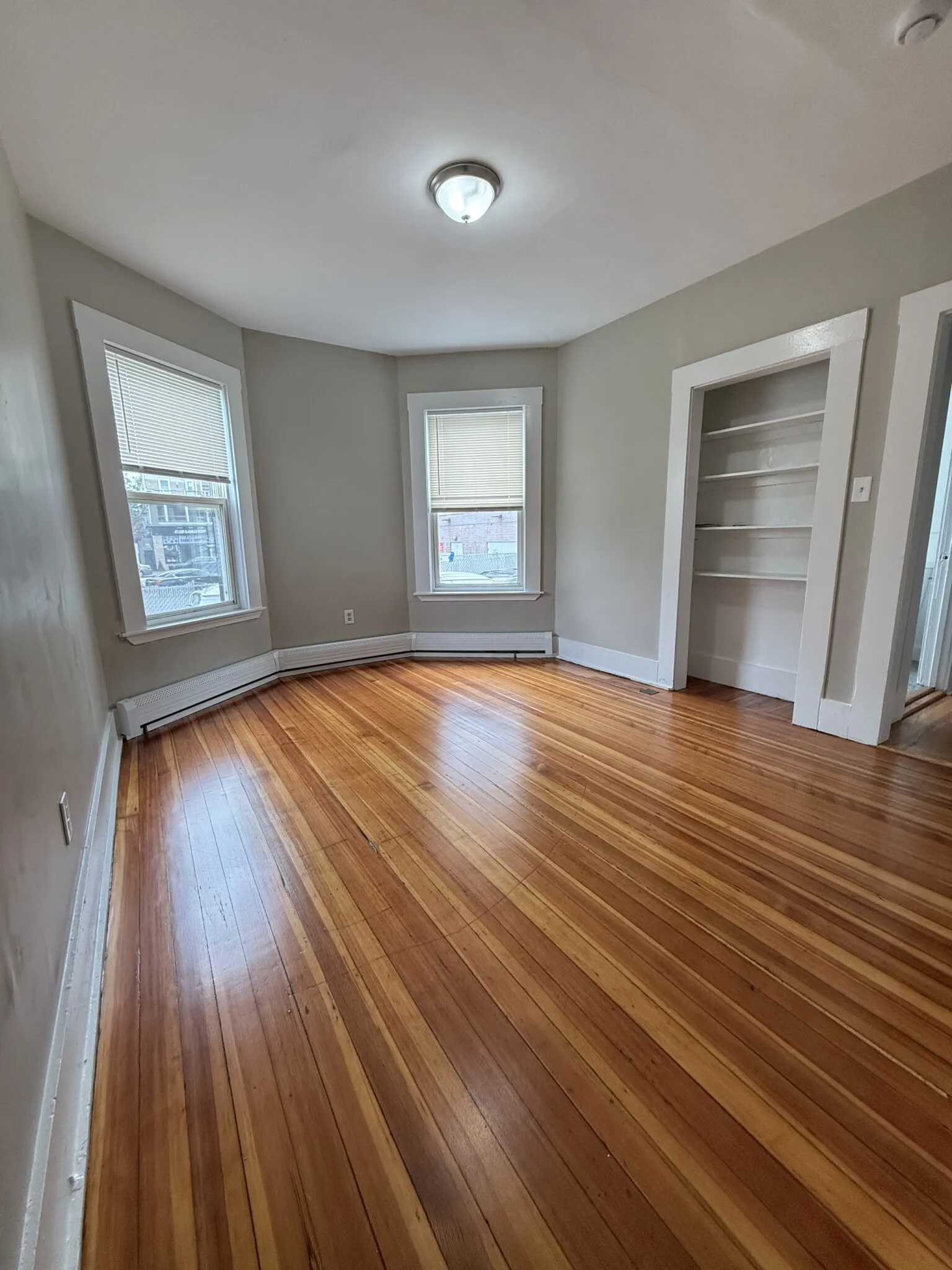3 bed, 1 bath apartment for rent at 6 Bowdoin Park Unit 1, Dorchester — photo 4 of 10