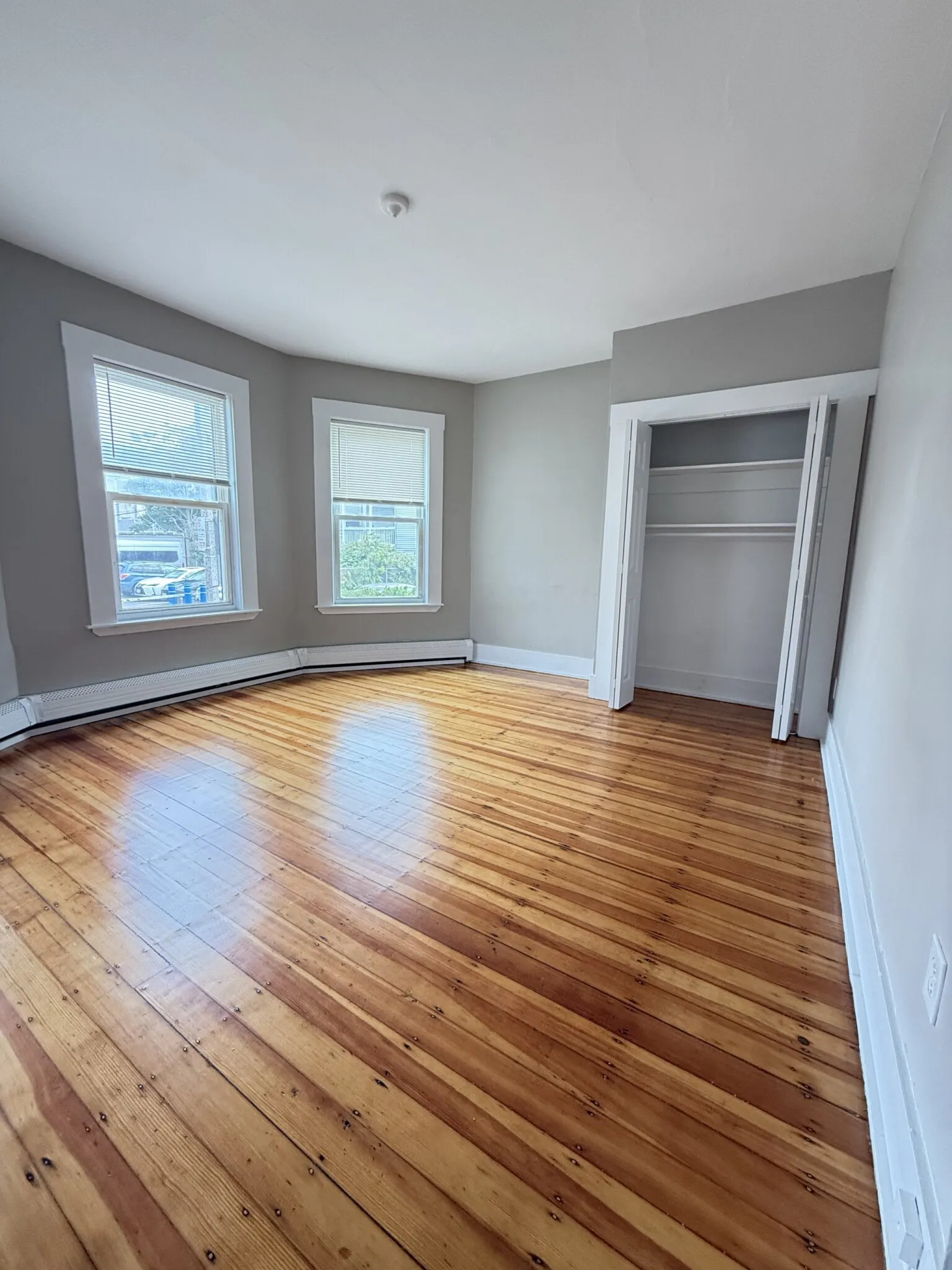 3 bed, 1 bath apartment for rent at 6 Bowdoin Park Unit 1, Dorchester — photo 3 of 10