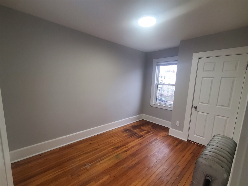 3 bed, 1 bath apartment for rent at 6 Boyd St Unit 3, Dorchester — photo 7 of 14