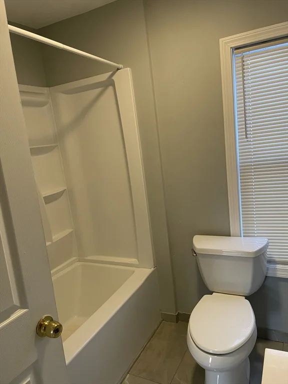 4 bed, 2 bath apartment for rent at 6 Brattle St Unit 0, North Worcester — photo 9 of 20
