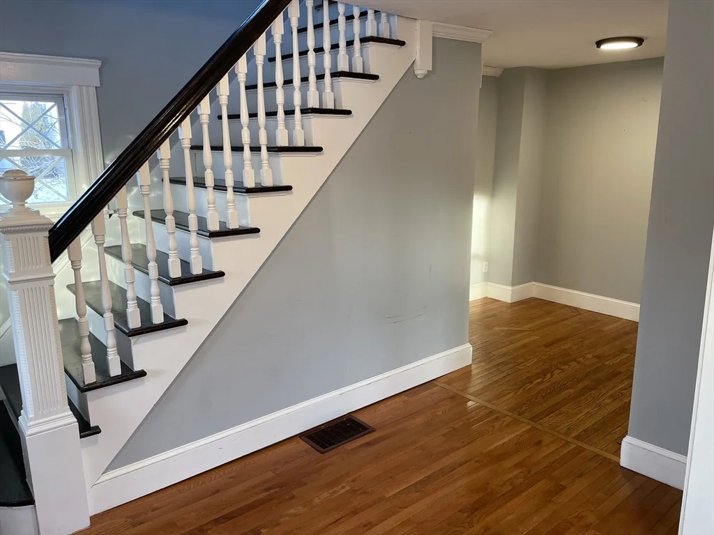 4 bed, 2 bath apartment for rent at 6 Brattle St Unit 0, North Worcester — photo 2 of 20