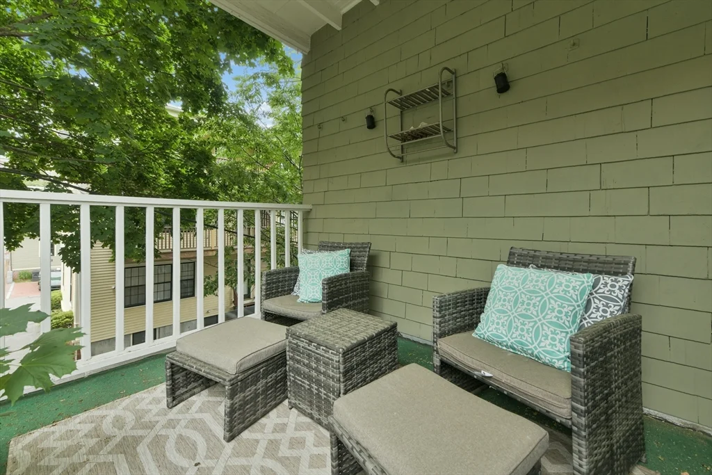 2 bed, 1 bath apartment for rent at 6 Brewer Unit 2, West Cambridge — photo 13 of 14