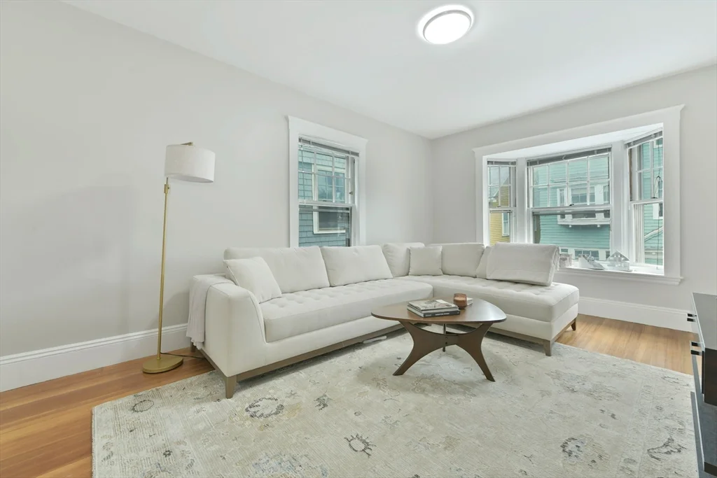 2 bed, 1 bath apartment for rent at 6 Brewer Unit 2, West Cambridge — photo 5 of 14