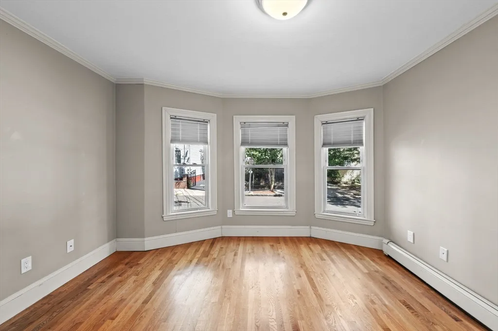 1 bed, 1 bath apartment for rent at 6 Bristol St Unit 1, Wellington-Harrington — photo 13 of 25