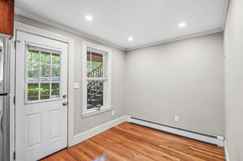 1 bed, 1 bath apartment for rent at 6 Bristol St Unit 1, Wellington-Harrington — photo 19 of 25