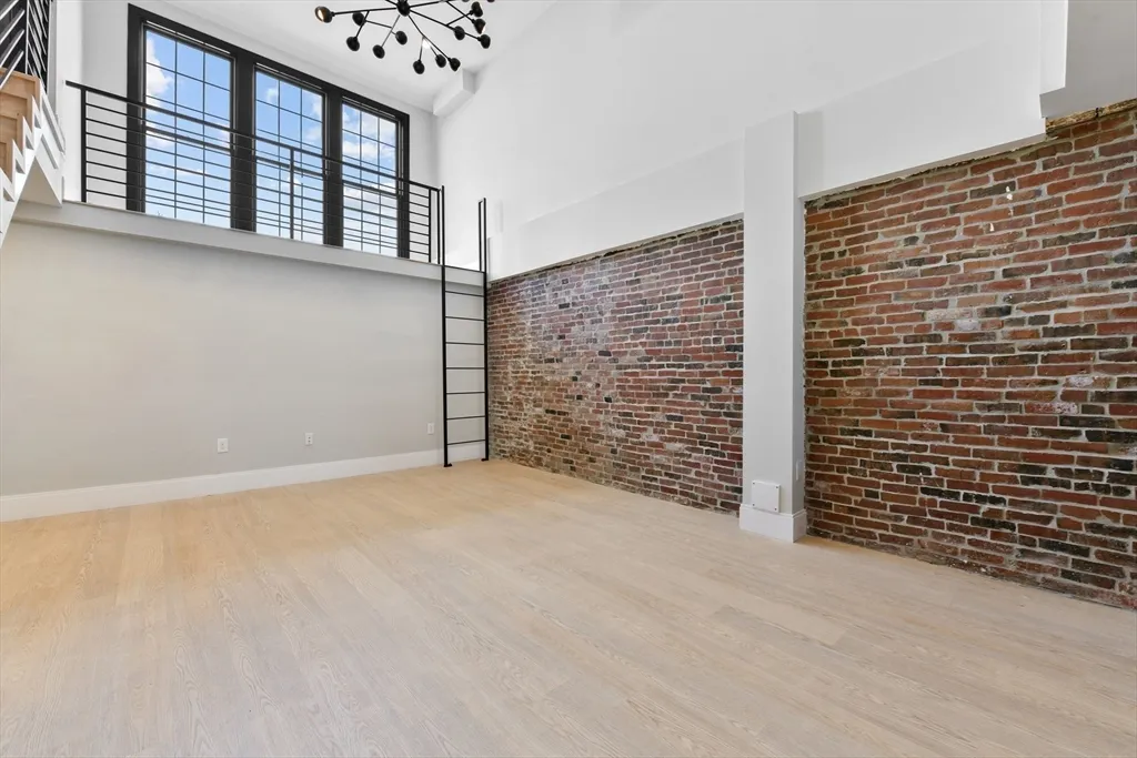 2 bed, 2 bath apartment for rent at 6 Brooks St Unit 1, East Boston — photo 4 of 16