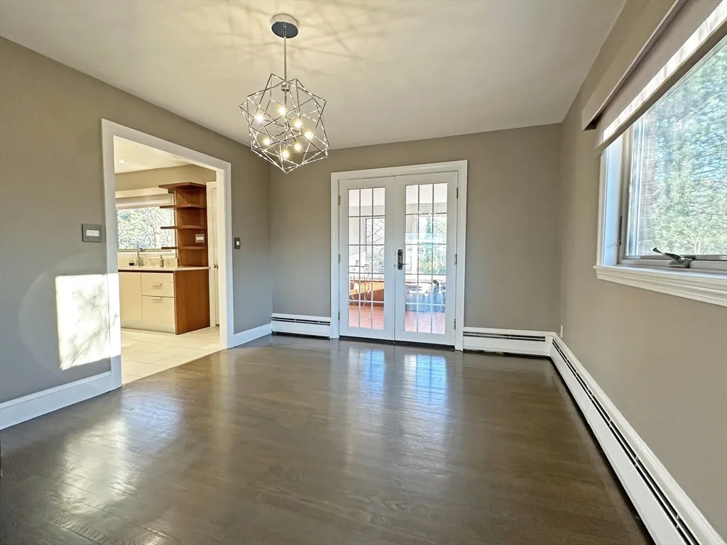 4 bed, 3 bath apartment for rent at 6 Brownson Ter, Jamaica Plain — photo 12 of 38