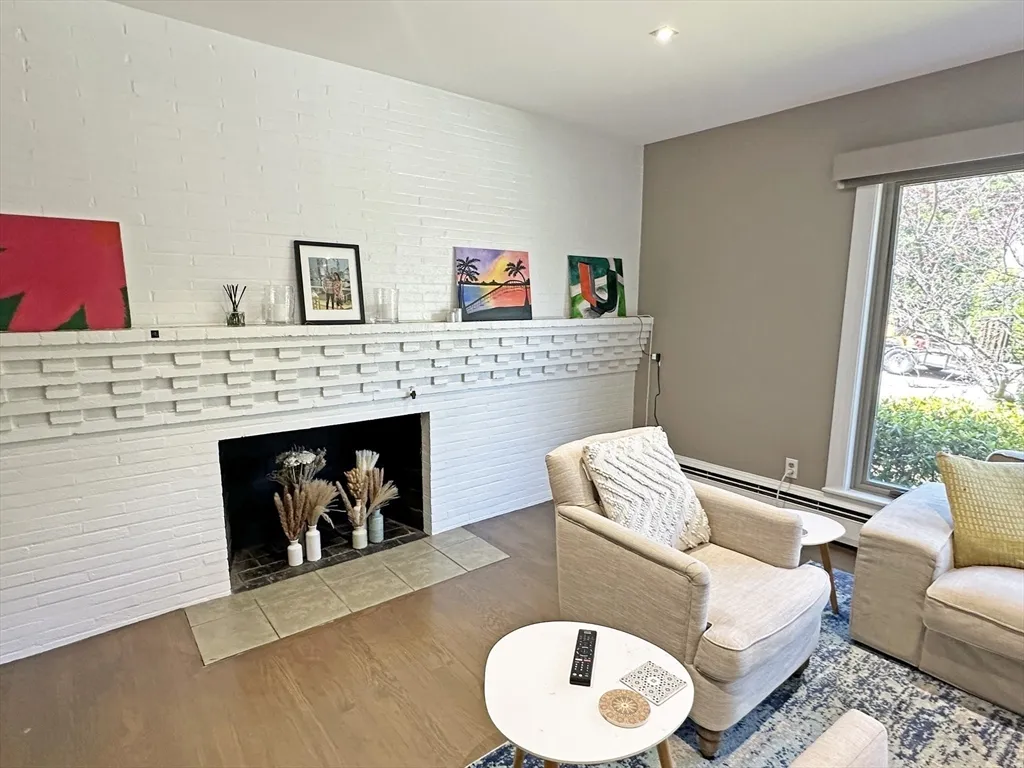4 bed, 3 bath apartment for rent at 6 Brownson Ter, Jamaica Plain — photo 8 of 38