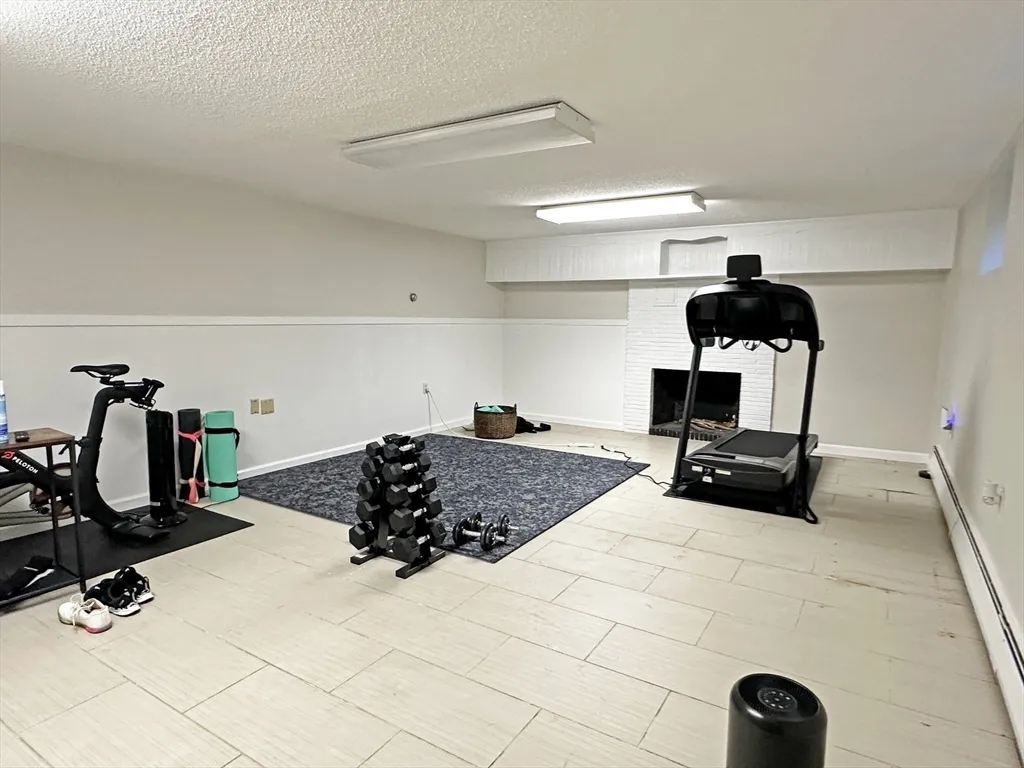 4 bed, 3 bath apartment for rent at 6 Brownson Ter, Jamaica Plain — photo 29 of 38