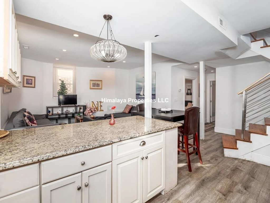 6 bed, 3.5 bath apartment for rent at 6 Buckley Ave Unit 1, Jamaica Plain