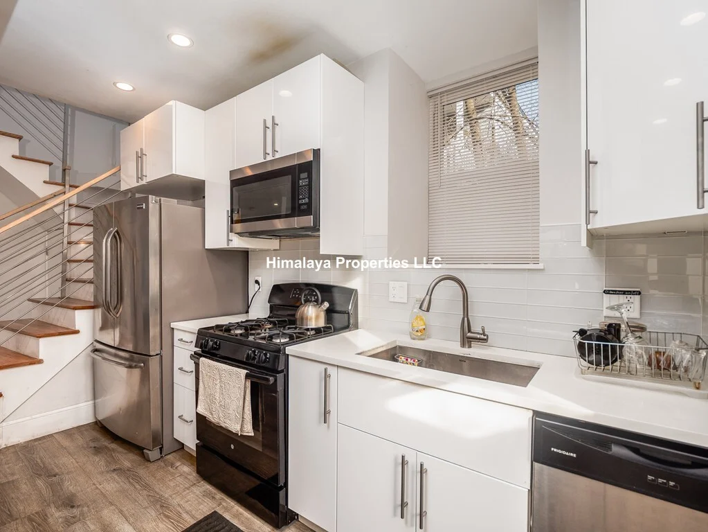 6 bed, 3.5 bath apartment for rent at 6 Buckley Ave Unit 1, Jamaica Plain — photo 15 of 15