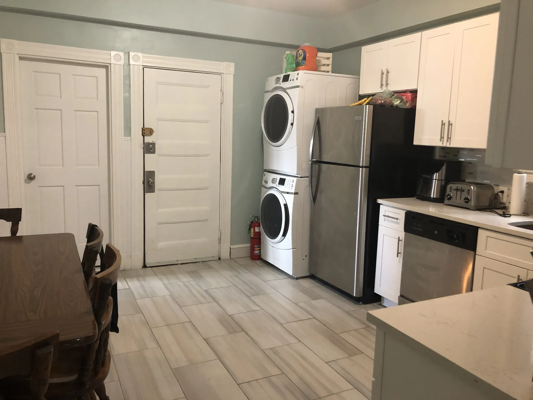 3 bed, 2 bath apartment for rent at 6 Bucknam St Unit 1, Mission Hill — photo 2 of 9