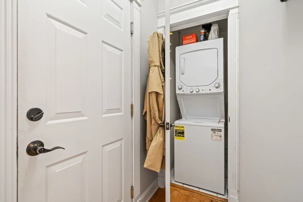 2 bed, 2 bath apartment for rent at 6 Burnham Pl Unit 2, South Boston — photo 21 of 24