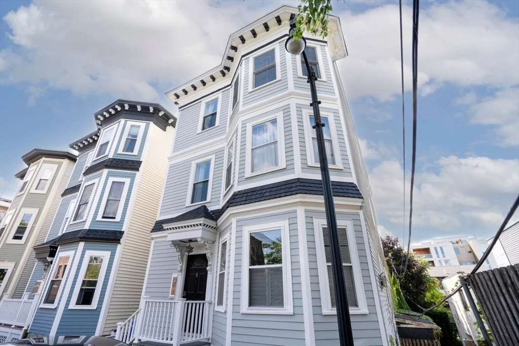 2 bed, 2 bath apartment for rent at 6 Burnham Pl Unit 2, South Boston — photo 22 of 24