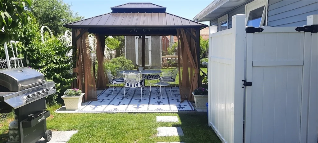 2 bed, 1 bath apartment for rent at 6 Cabo Dr Unit Winter, East Gloucester — photo 2 of 20