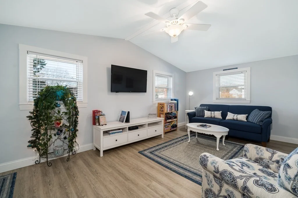 2 bed, 1 bath apartment for rent at 6 Cabo Dr Unit Winter, East Gloucester — photo 9 of 20