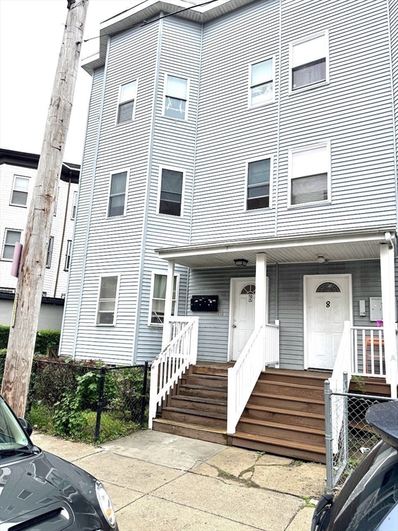 4 bed, 1 bath apartment for rent at 6 Calder St Unit 2, Dorchester — photo 4 of 16
