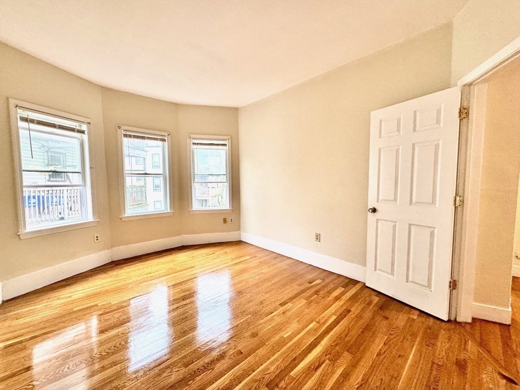 4 bed, 1 bath apartment for rent at 6 Calder St Unit 2, Dorchester — photo 6 of 16