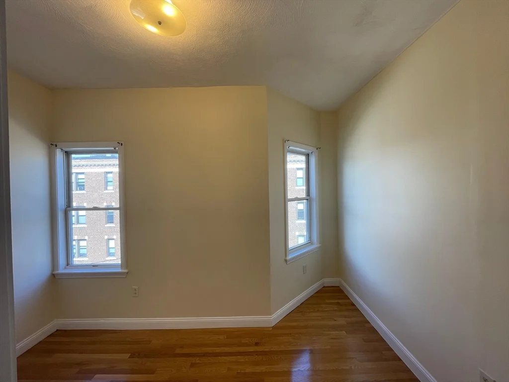 4 bed, 1 bath apartment for rent at 6 Calder St Unit 3, Dorchester — photo 20 of 23