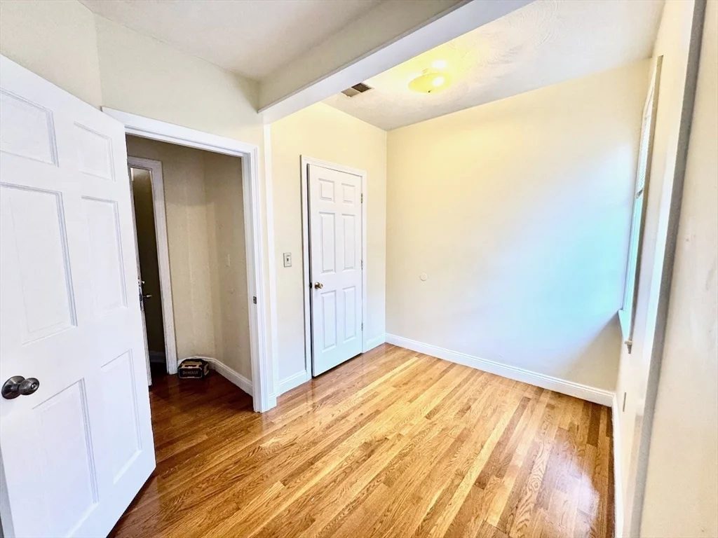 4 bed, 1 bath apartment for rent at 6 Calder St Unit 3, Dorchester — photo 13 of 23
