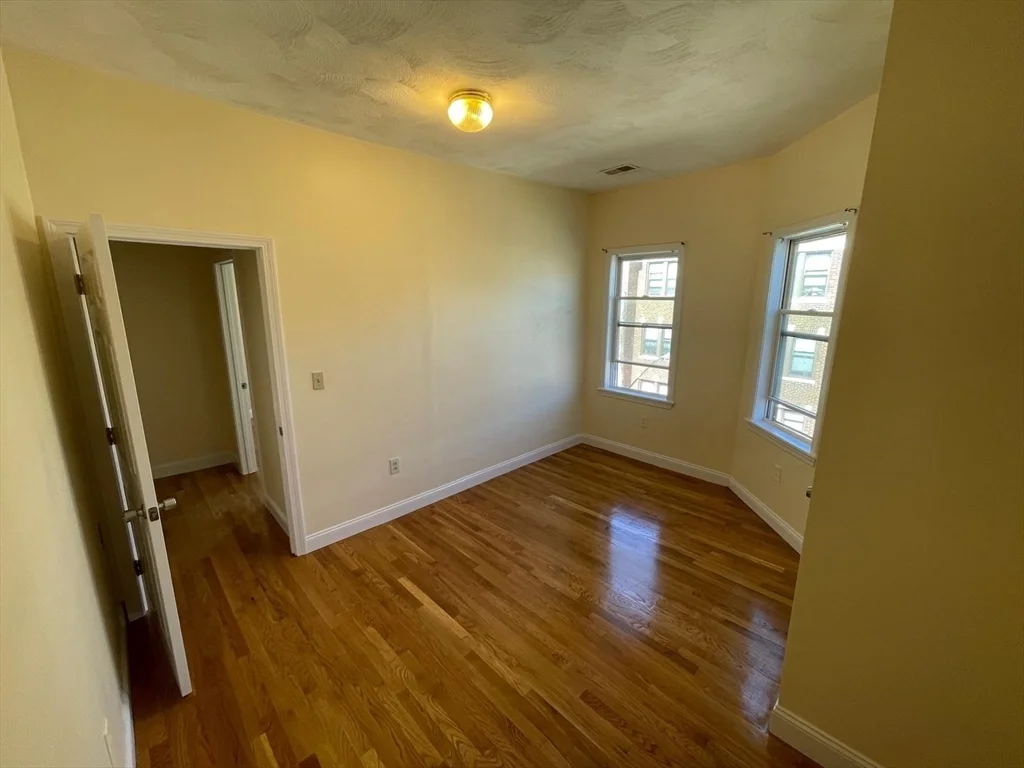 4 bed, 1 bath apartment for rent at 6 Calder St Unit 3, Dorchester — photo 18 of 23