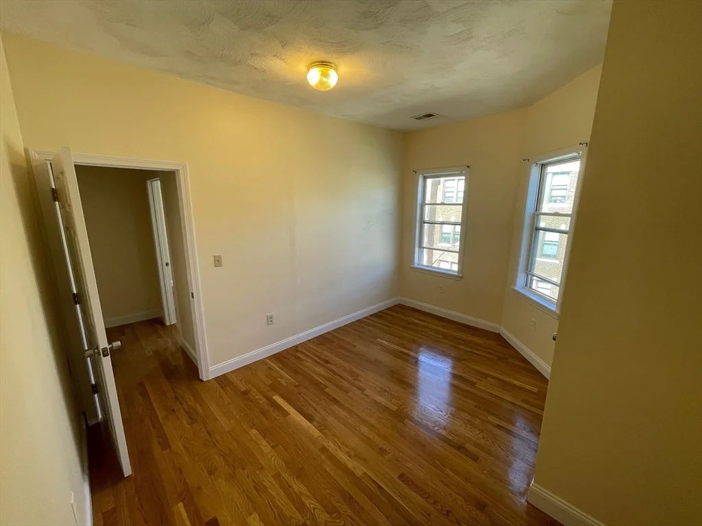 4 bed, 1 bath apartment for rent at 6 Calder St Unit 3, Dorchester — photo 21 of 23