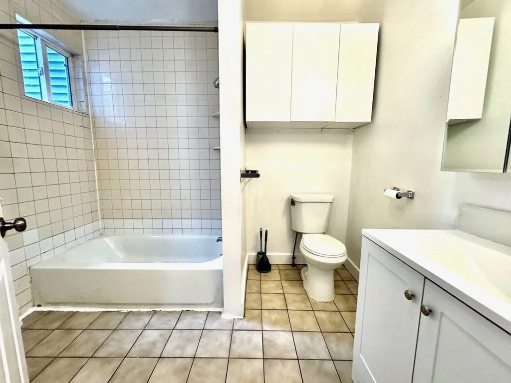 4 bed, 1 bath apartment for rent at 6 Calder St Unit 3, Dorchester — photo 14 of 23