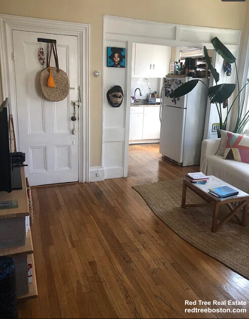 1 bed, 1 bath apartment for rent at 6 Cambridge Tr Unit 2R, Allston — photo 3 of 6
