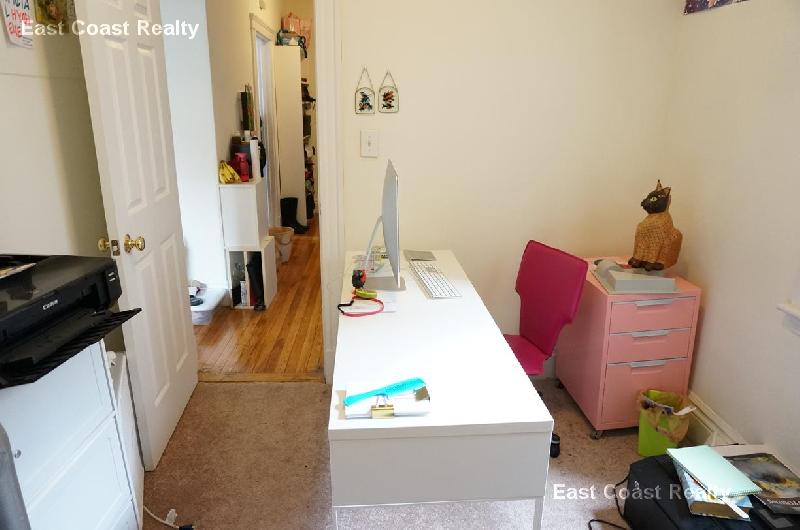 2 bed, 1 bath apartment for rent at 6 Camelot Ct Unit 12, Brighton — photo 22 of 32