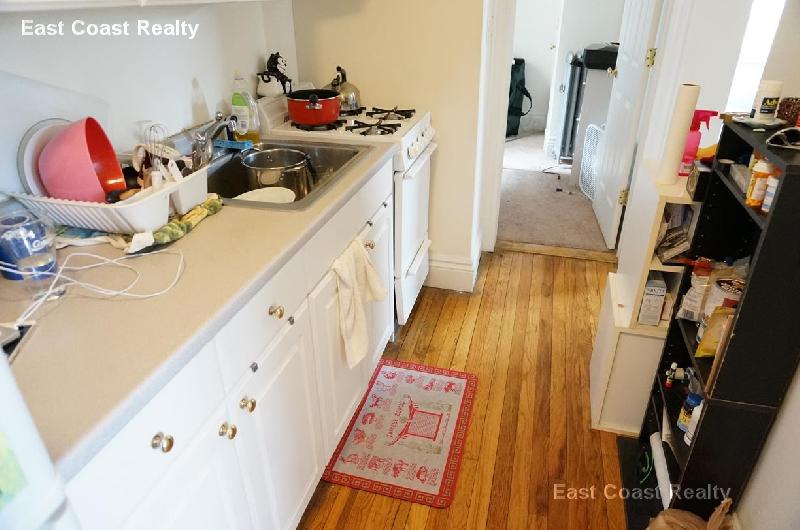 2 bed, 1 bath apartment for rent at 6 Camelot Ct Unit 12, Brighton — photo 18 of 32