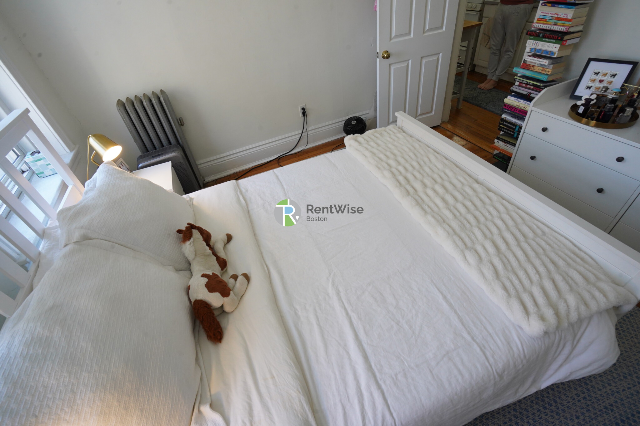 1.5 bed, 1 bath apartment for rent at 6 Camelot Ct Unit 14, Brighton — photo 9 of 20