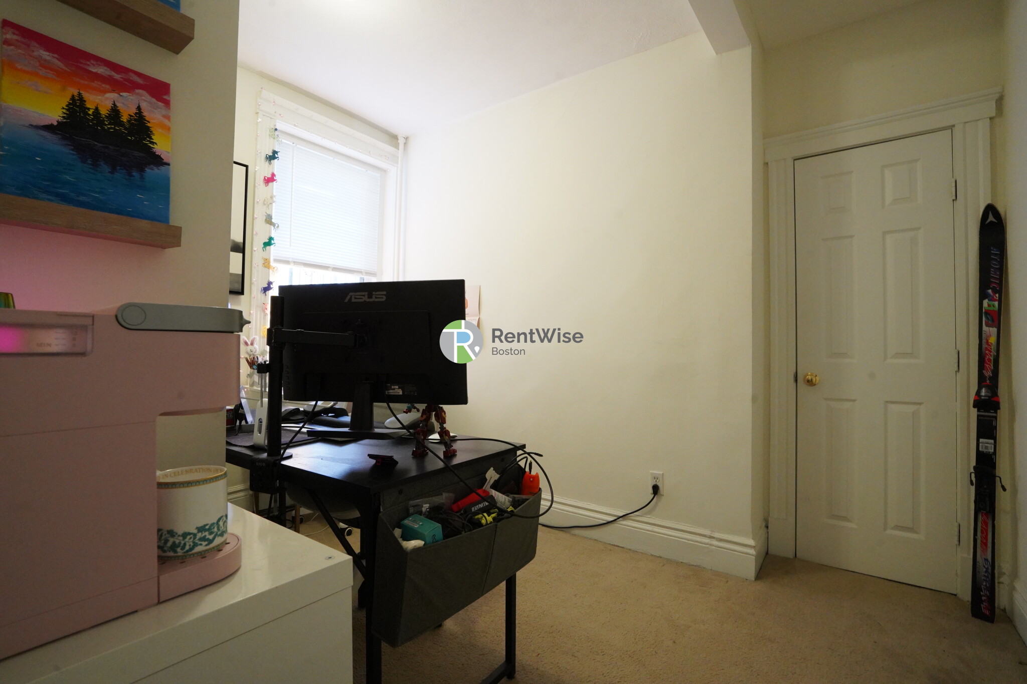 1.5 bed, 1 bath apartment for rent at 6 Camelot Ct Unit 14, Brighton — photo 10 of 20