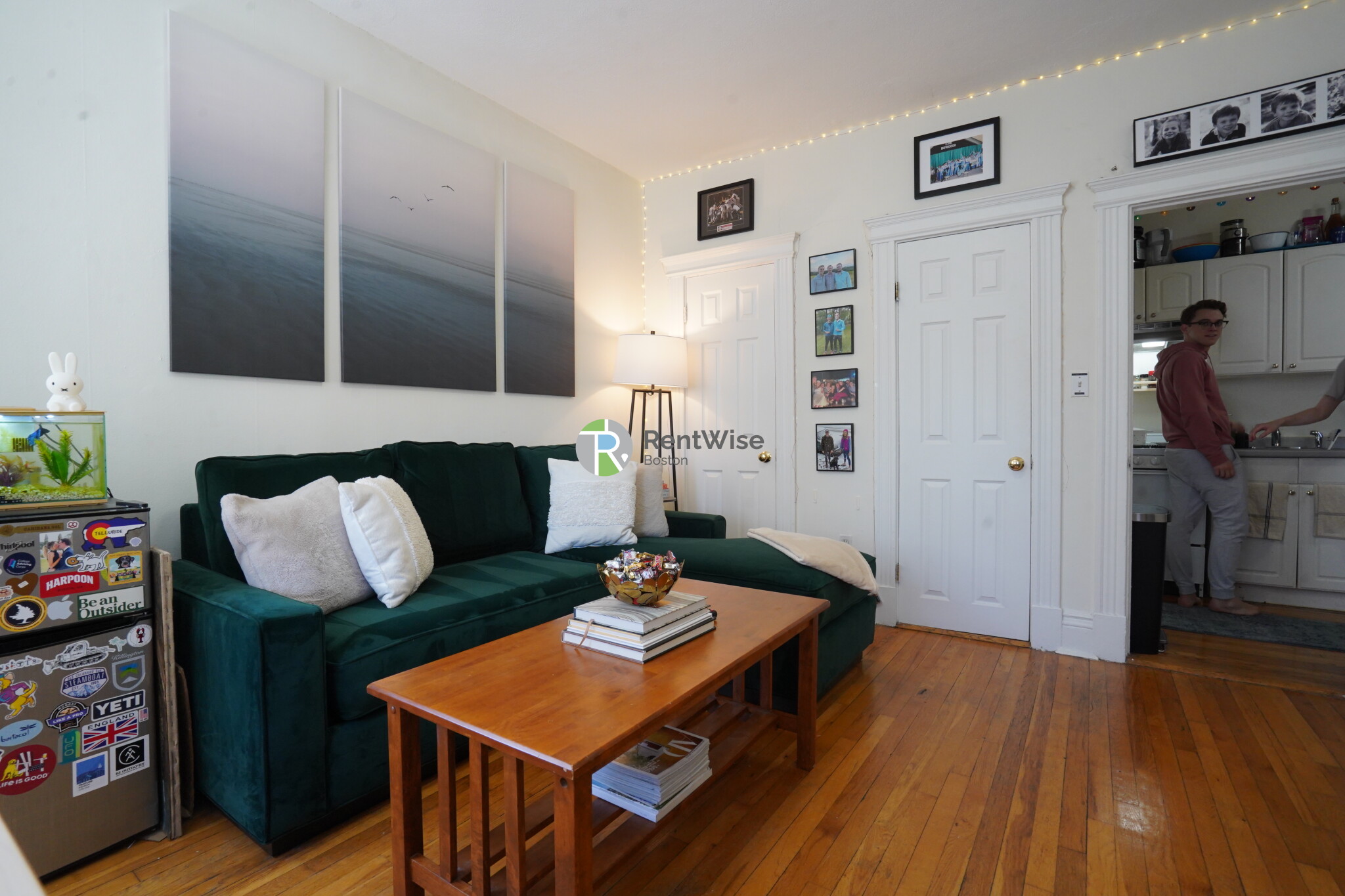 1.5 bed, 1 bath apartment for rent at 6 Camelot Ct Unit 14, Brighton — photo 2 of 20