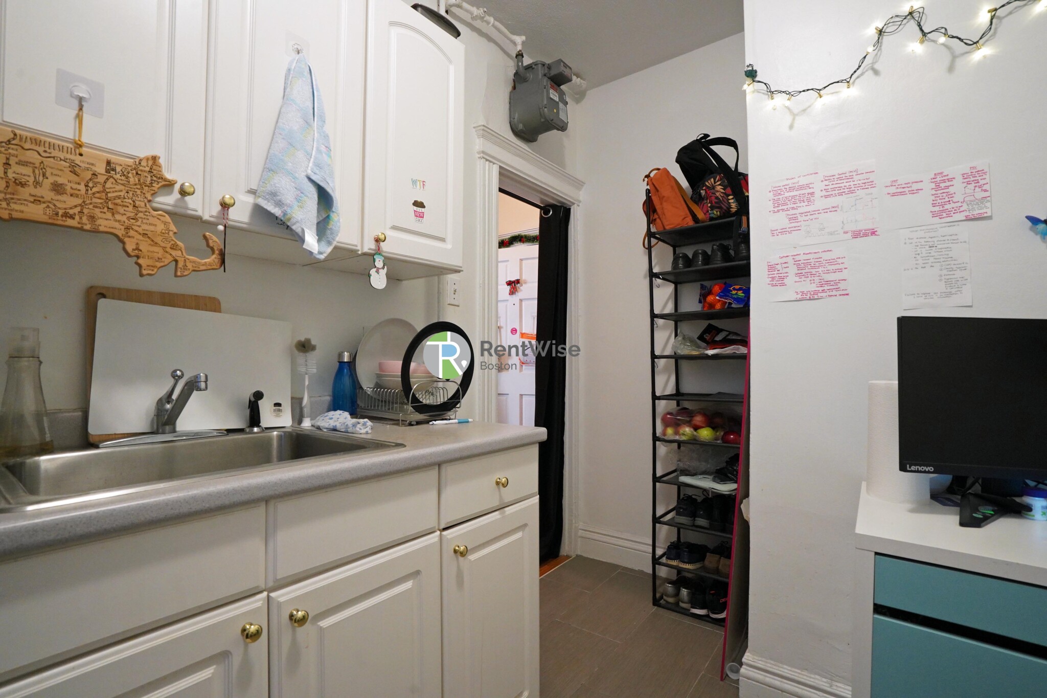 Studio bed, 1 bath apartment for rent at 6 Camelot Ct Unit 16, Brighton — photo 17 of 21