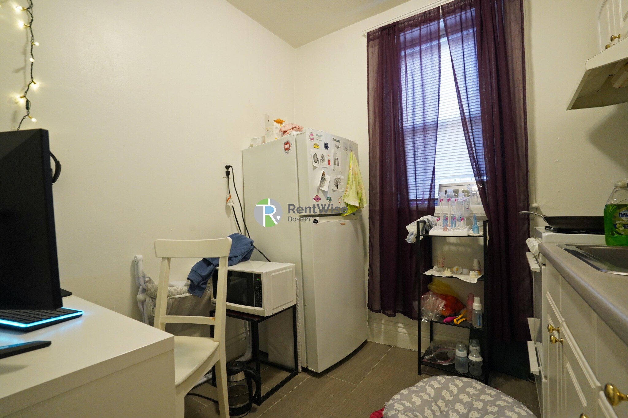 Studio bed, 1 bath apartment for rent at 6 Camelot Ct Unit 16, Brighton — photo 14 of 21