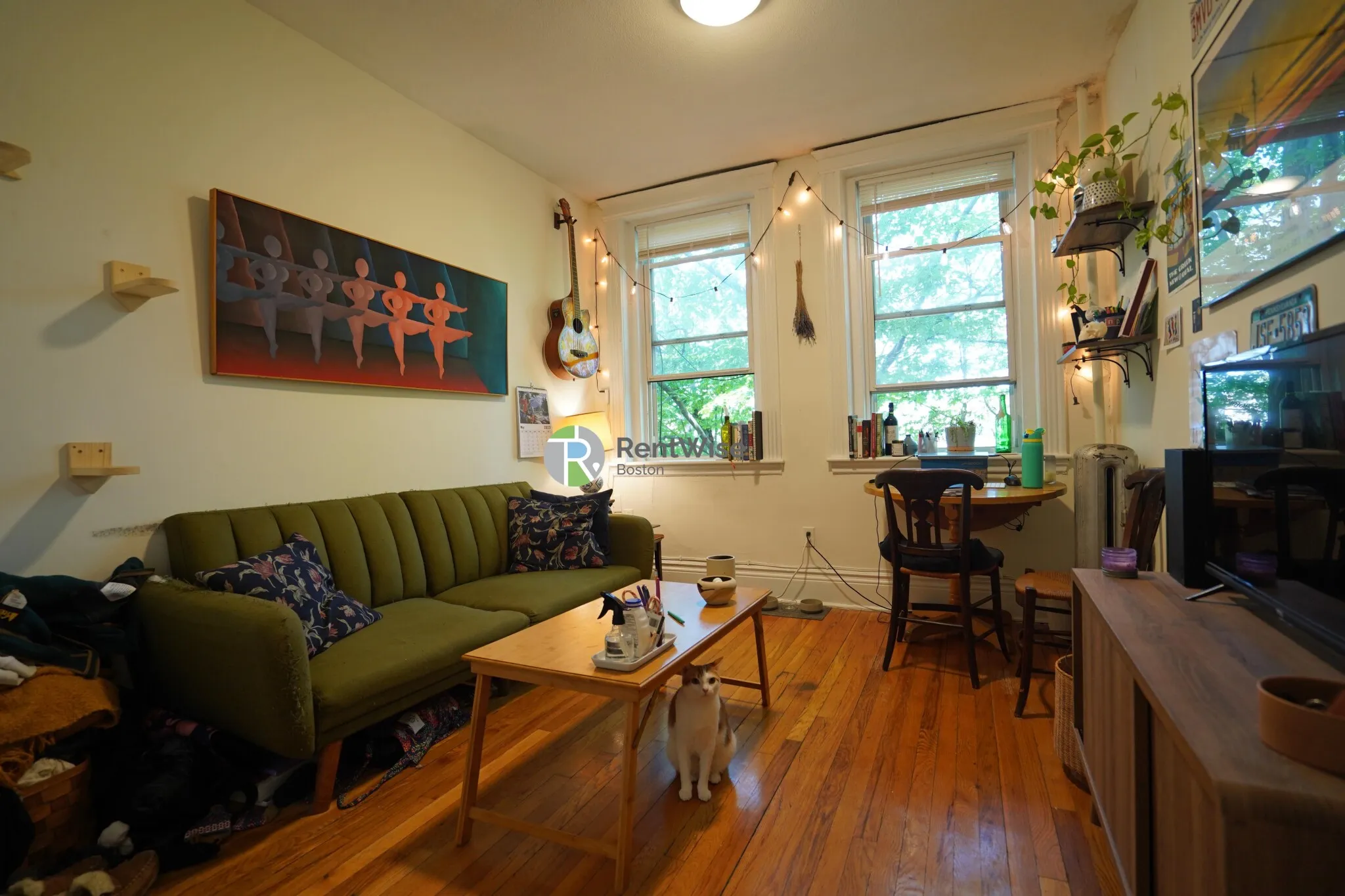 1 bed, 1 bath apartment for rent at 6 Camelot Ct Unit 17, Brighton — photo 1 of 21