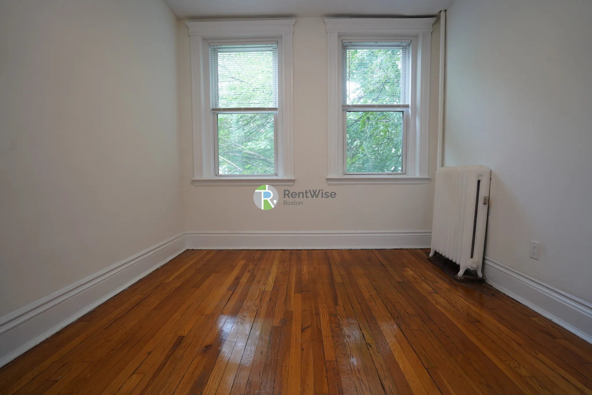 2 bed, 1 bath apartment for rent at 6 Camelot Ct Unit 18, Brighton — photo 2 of 15