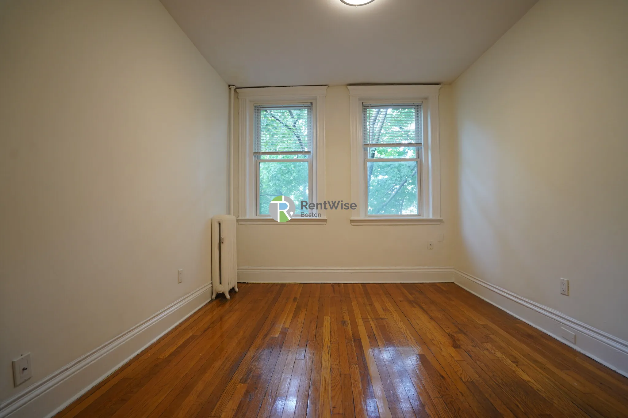 2 bed, 1 bath apartment for rent at 6 Camelot Ct Unit 18, Brighton — photo 8 of 15