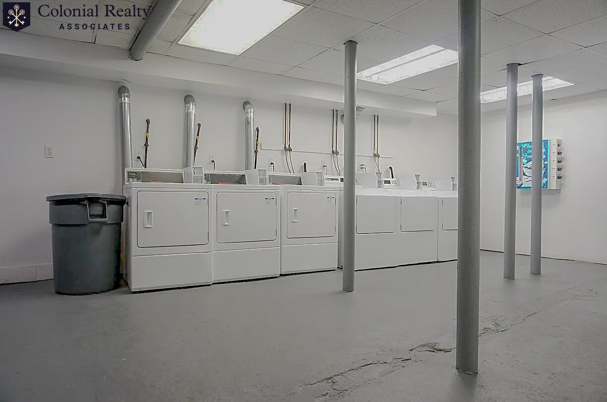 Studio bed, 1 bath apartment for rent at 6 Camelot Ct Unit 2, Brighton — photo 1 of 9