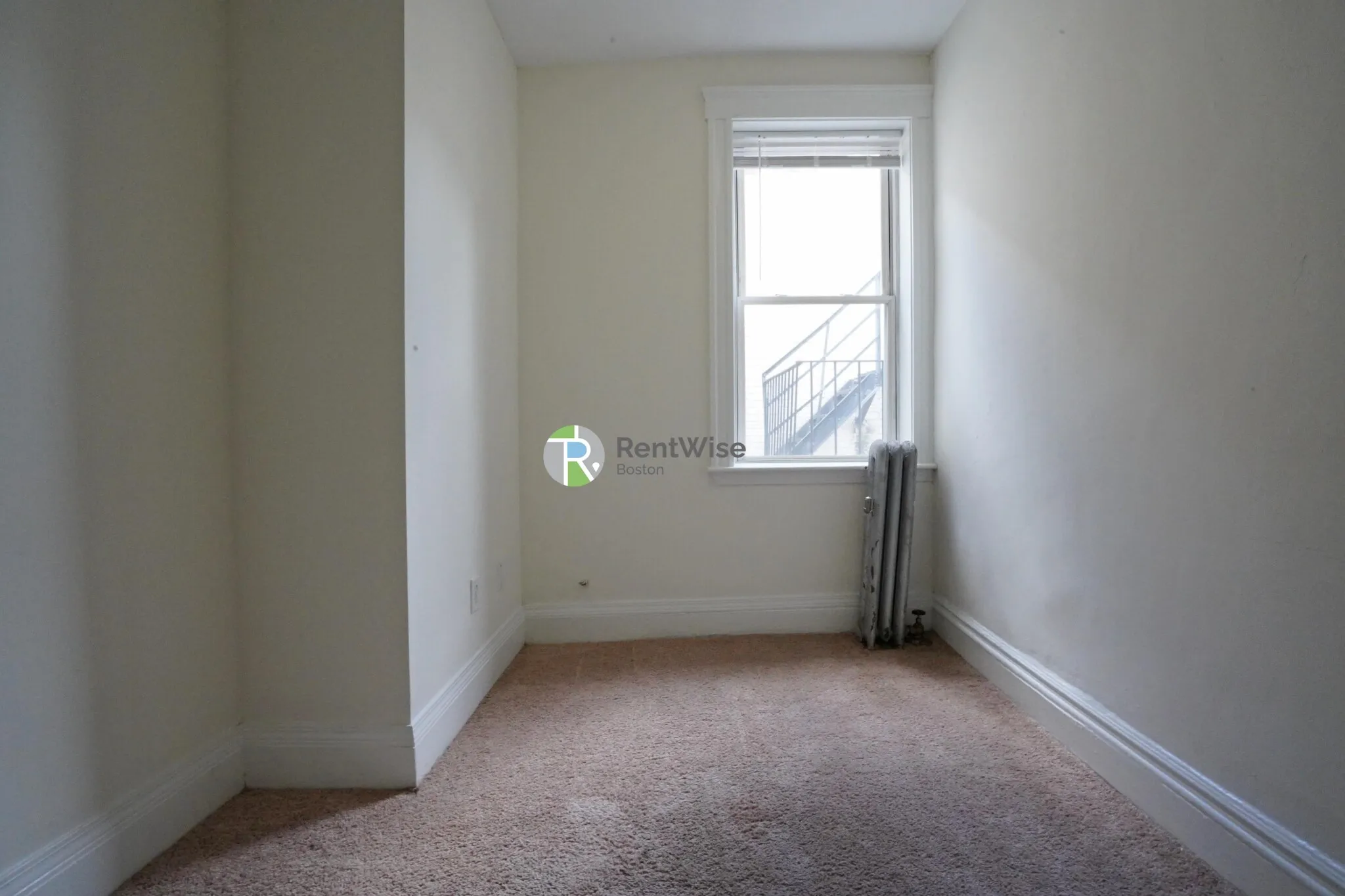 2 bed, 1 bath apartment for rent at 6 Camelot Ct Unit 20, Brighton — photo 13 of 17