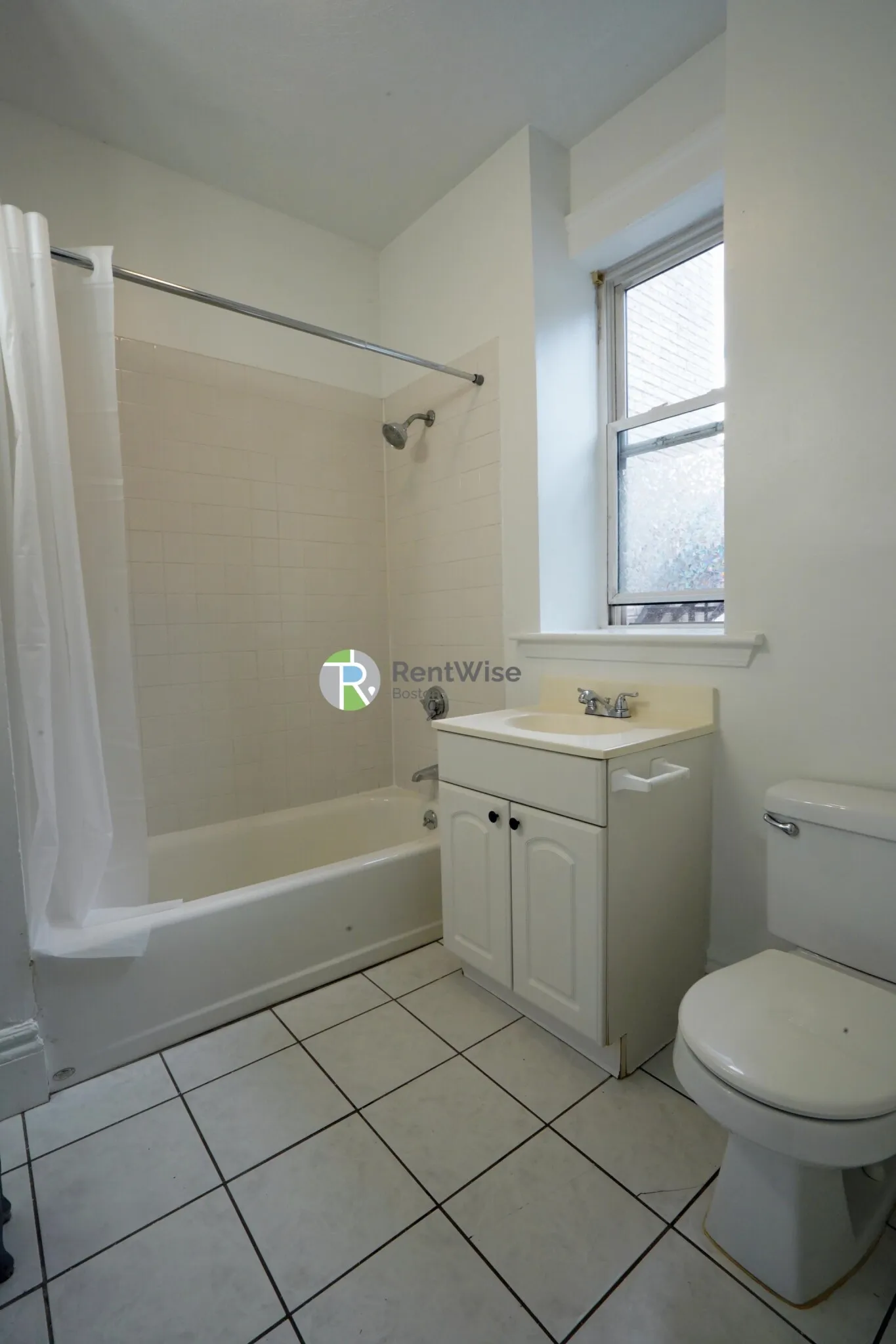 2 bed, 1 bath apartment for rent at 6 Camelot Ct Unit 20, Brighton — photo 11 of 17