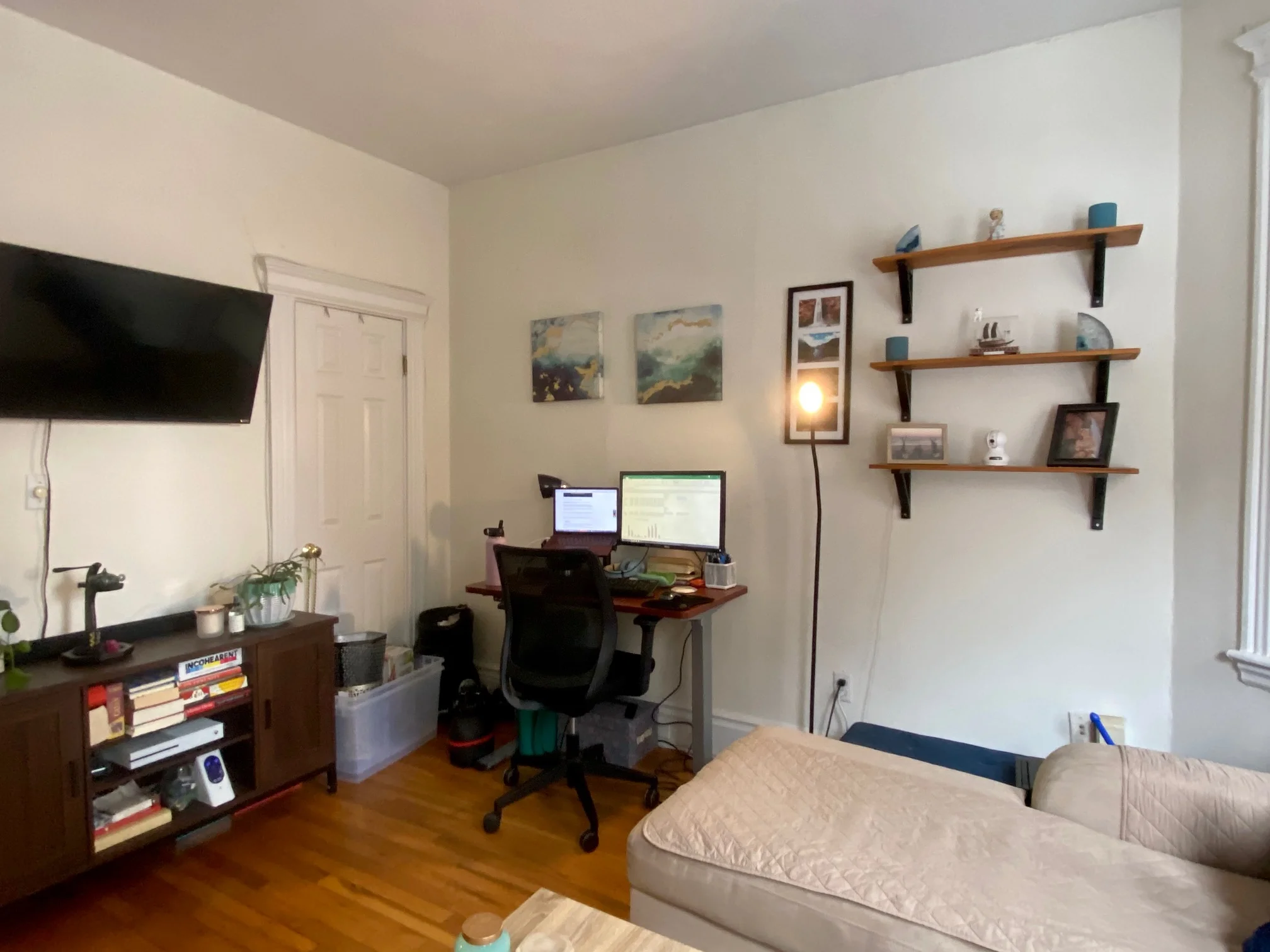 Studio bed, 1 bath apartment for rent at 6 Camelot Ct Unit 6-1, Brighton — photo 3 of 29